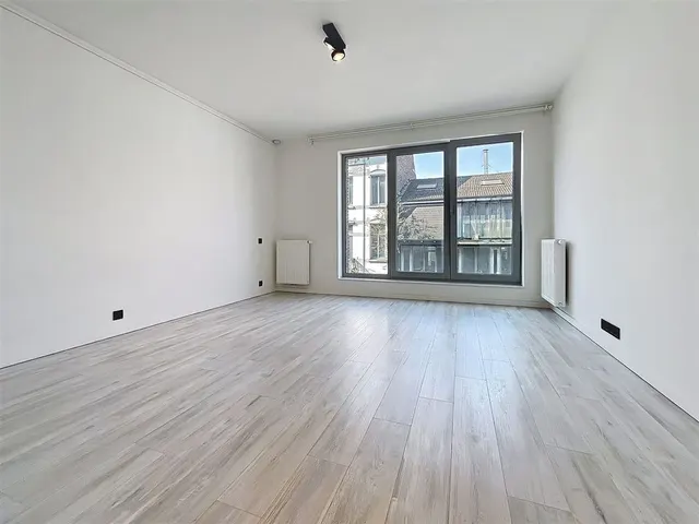 apartment te huur in Schaerbeek – 1/10