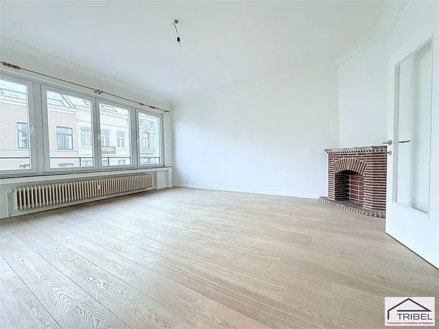 Appartement te huur in Ixelles – 1/9