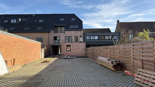 Appartement à vendre à Sijsele – 1/10