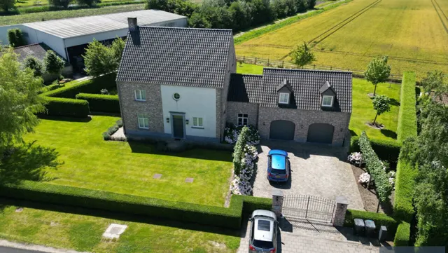 Villa te koop in Maldegem – 1/10