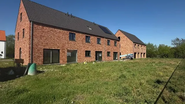 Villa à vendre à Deinze – 1/7