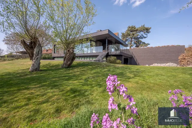 Villa à vendre à Knokke – 1/10