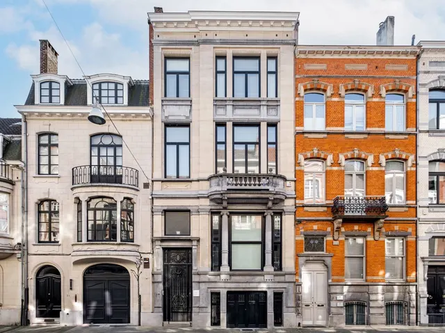 Huis te koop in Ixelles – 1/10