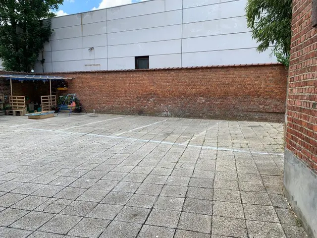 Huis te huur in Anderlecht – 1/4