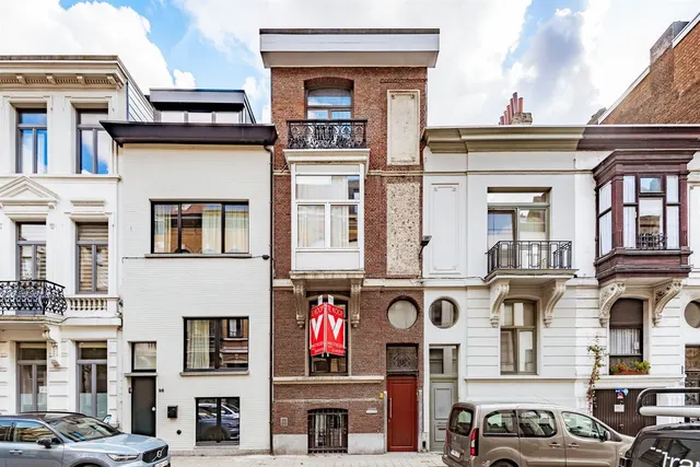 Huis te koop in Berchem – 1/10
