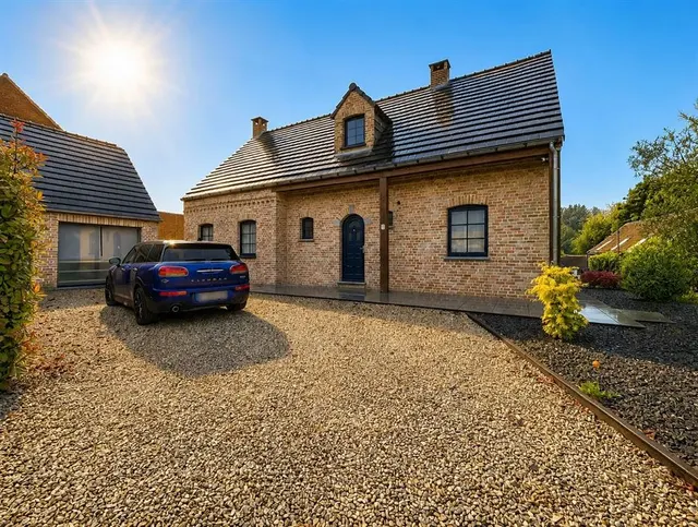 Huis te koop in Chapelle-À-Wattines – 1/10
