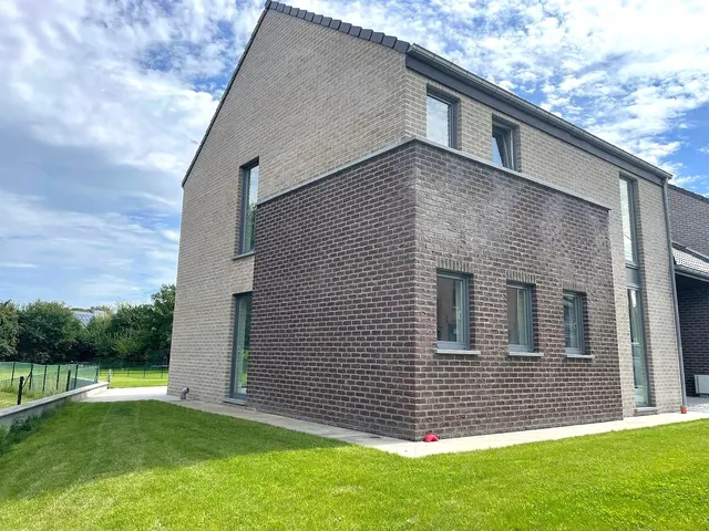 Huis te koop in Ham-sur-Heure-Nalinnes – 1/9