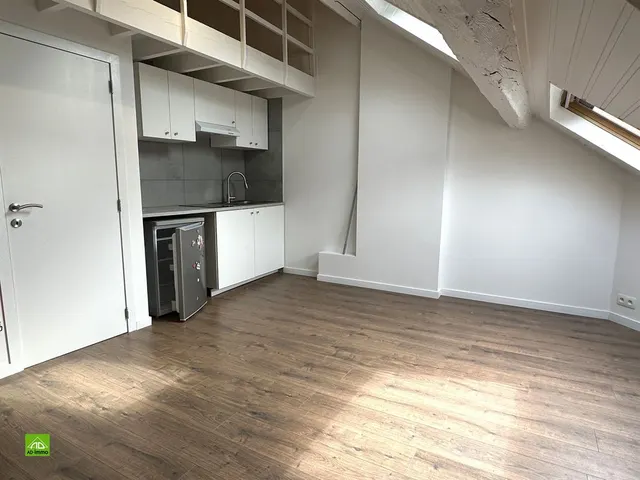 Studio for rent in Namur – 1/10