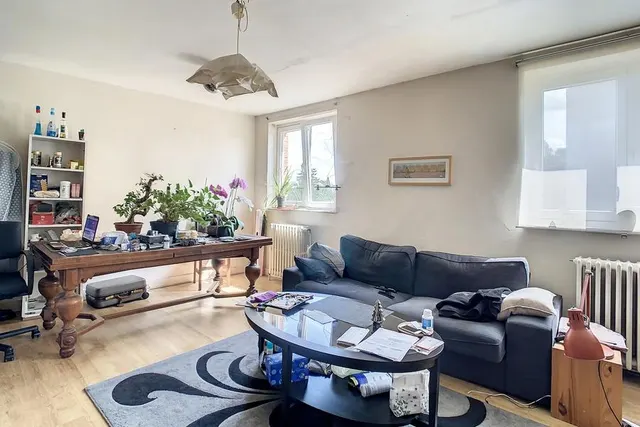 Appartement te koop in Etterbeek – 1/9