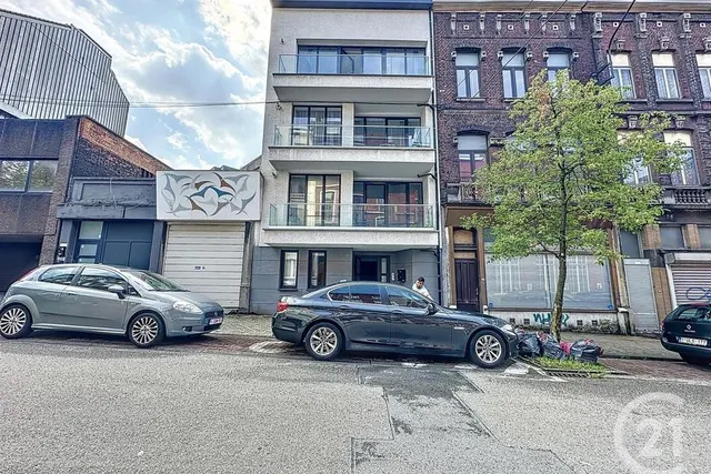 Appartement te koop in Charleroi – 1/8