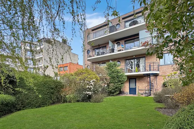 Appartement te koop in Neder-Over-Heembeek – 1/10