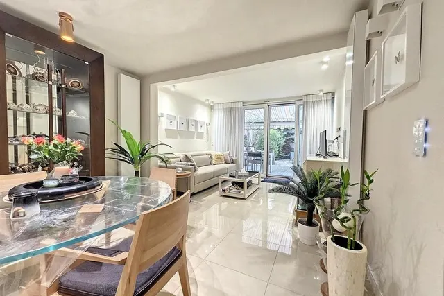 Appartement à vendre à Antwerpen – 1/4