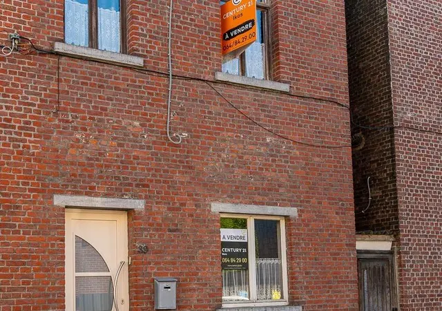 Huis te koop in Haine-Saint-Pierre – 1/4