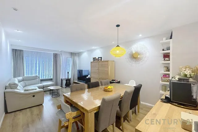 Appartement te koop in Jette – 1/10