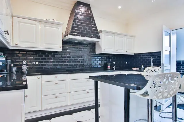 Appartement te koop in Molenbeek-Saint-Jean – 1/10