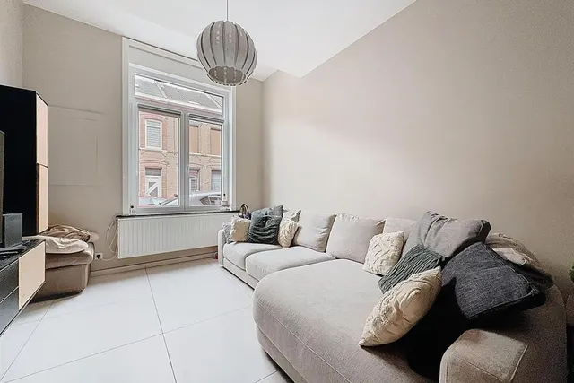 House for sale in Châtelet – 1/4