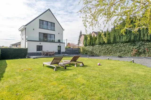 Huis te koop in Hoeilaart – 1/4