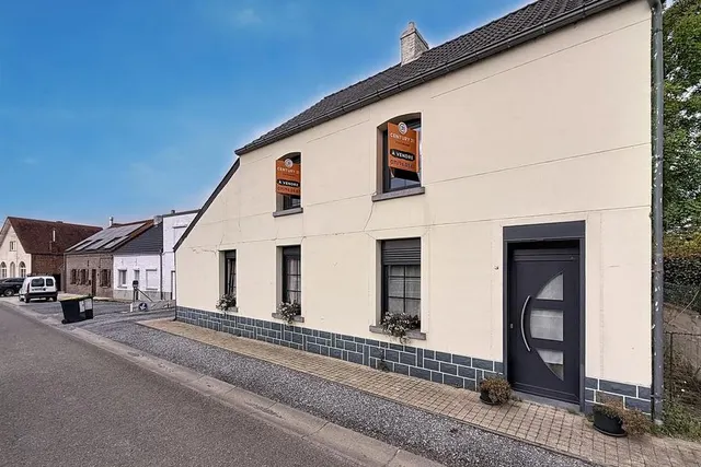 Maison à vendre à Estinnes au Mont – 1/4