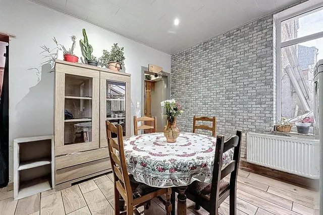 Huis te koop in Trazegnies – 1/4