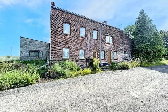 Maison à vendre à Courcelles – 1/4