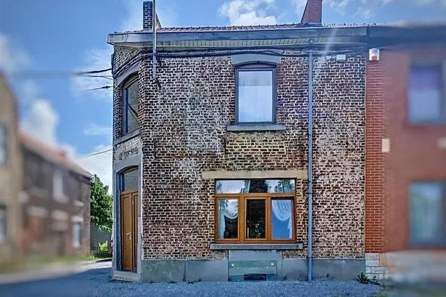Huis te koop in Ransart – 1/4