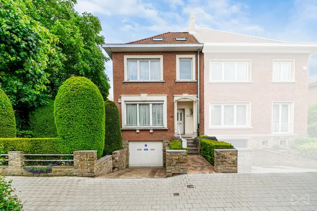 Huis te koop in Anderlecht – 1/10