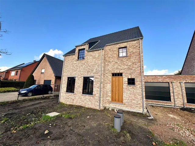 Huis à vendre à Vlimmeren – 1/10