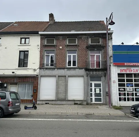 Maison à vendre à Charleroi – 1/7