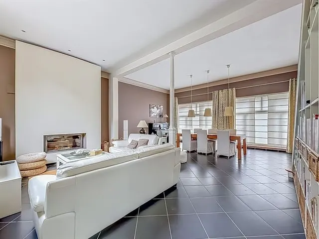 Maison à vendre à Lobbes – 1/10