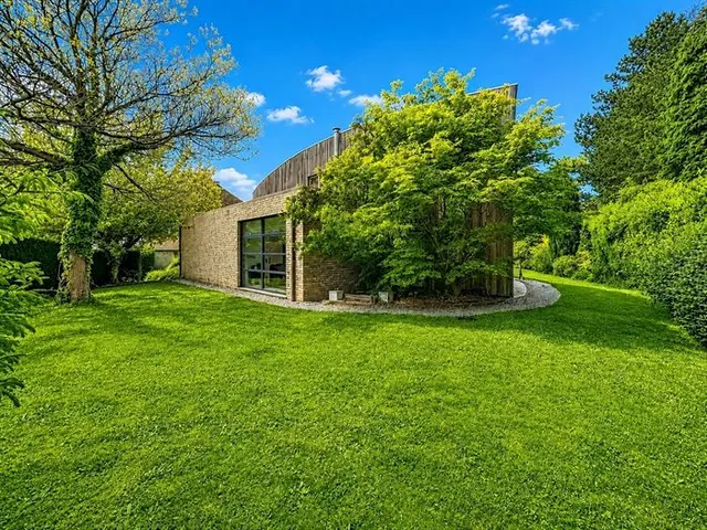 Villa te koop in Carnières – 1/10