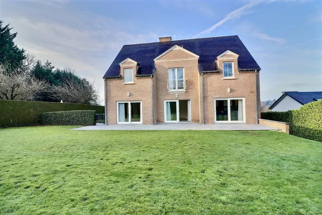 Huis te koop in Waterloo – 1/10