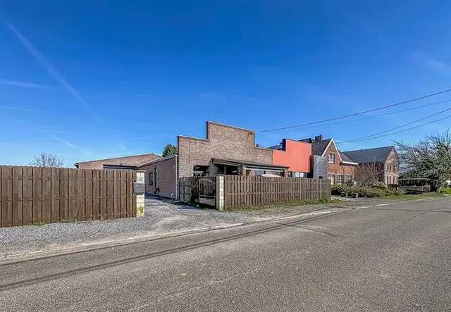 Huis te koop in Buvrinnes – 1/10