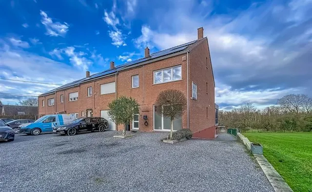 Maison à vendre à Solre-Sur-Sambre – 1/10