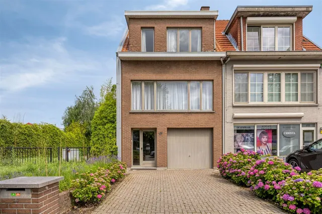 Huis te koop in Wommelgem – 1/10