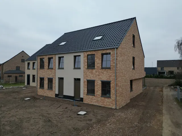 Huis te koop in Elen – 1/10
