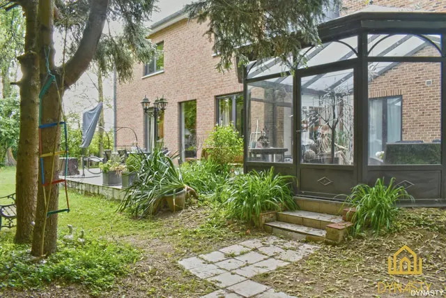 Huis te koop in Tubize Saintes – 1/10