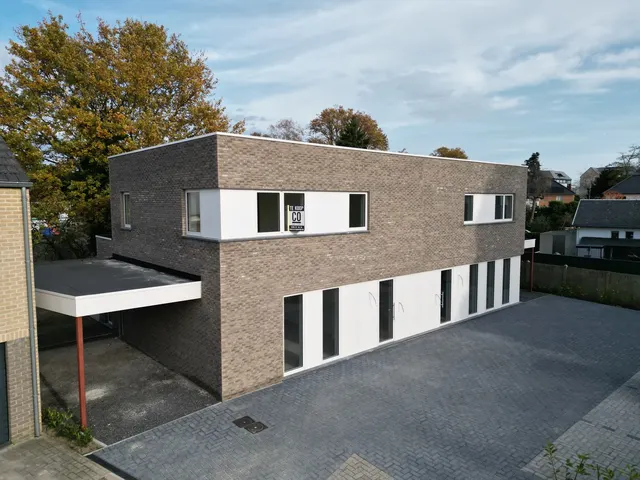 Huis te koop in Maasmechelen – 1/10