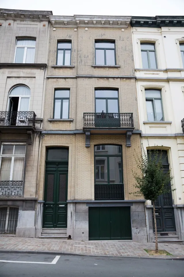 Huis te koop in Ixelles – 1/10