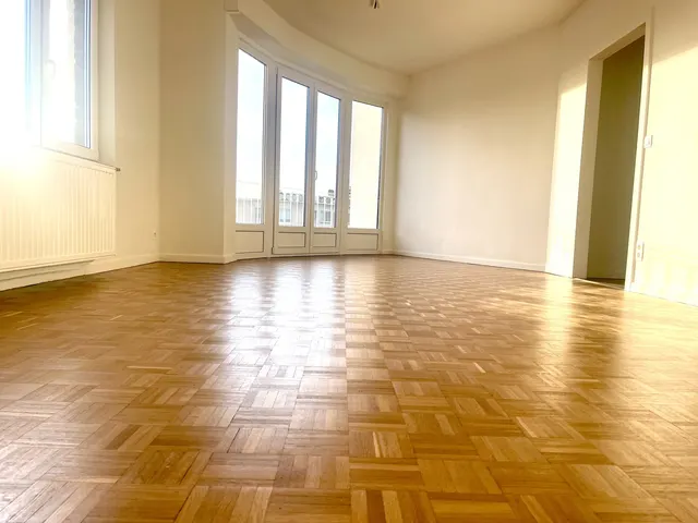 Appartement te koop in Forest – 1/10