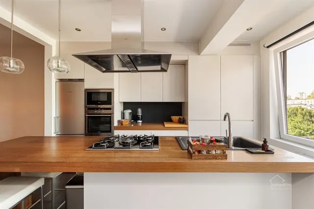 Appartement te koop in Borgerhout – 1/10