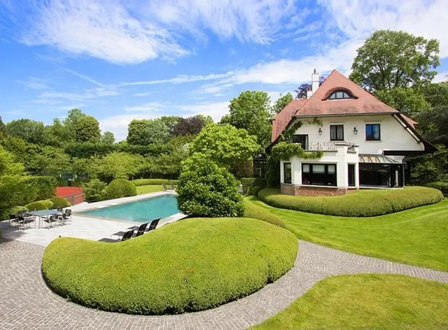 Huis te koop in Rhode-Saint-Genèse – 1/10