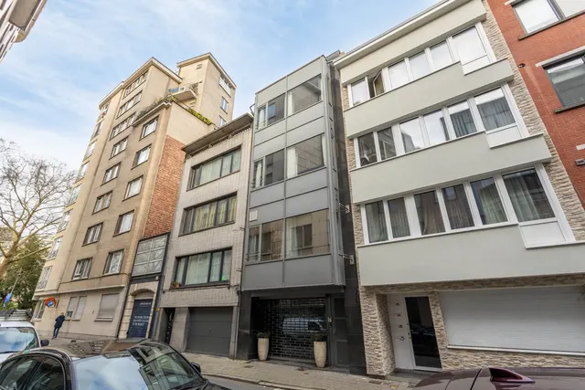 Appartementsgebouw for sale in Antwerpen – 1/10