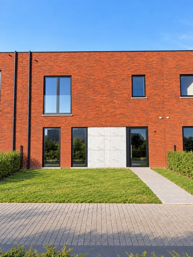 Rijwoning te koop in Ieper – 1/9