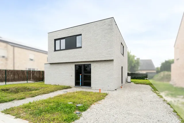 Huis te koop in Kortemark – 1/10