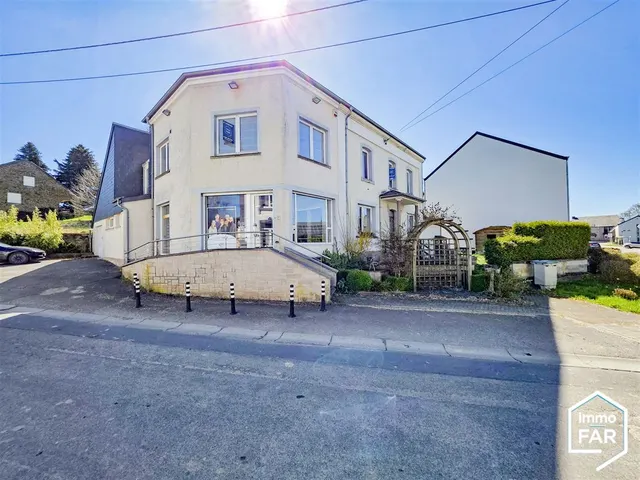 Maison à vendre à Léglise – 1/10