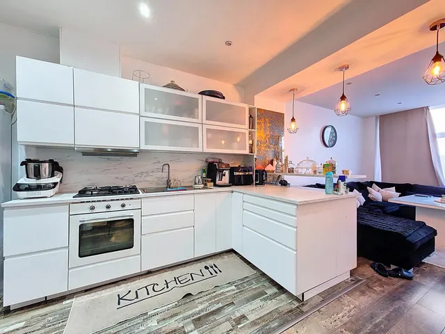 Appartement te koop in Molenbeek-Saint-Jean – 1/9