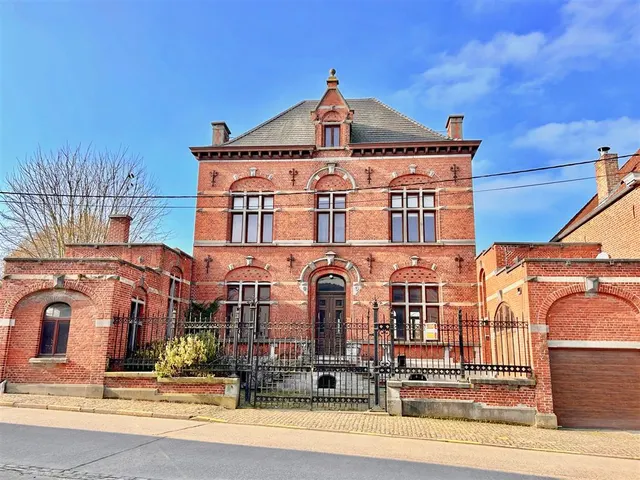 Huis te koop in Ellezelles – 1/10