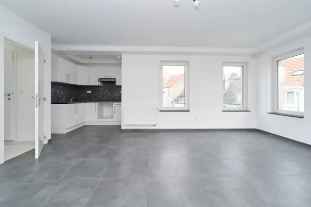 Appartement te koop in Schaerbeek – 1/10