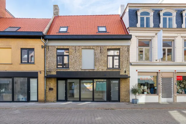 Huis te koop in Veurne – 1/10