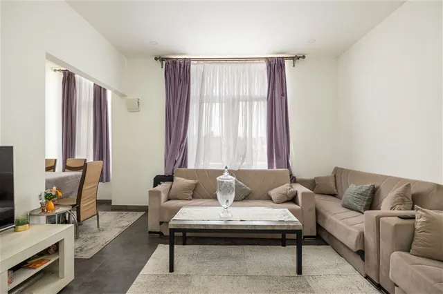 Appartement te koop in Borgerhout – 1/10